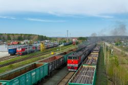 ТЭП70БС-057 (Sverdlovsk Railway); 2ТЭ116К-1124 (Sverdlovsk Railway)