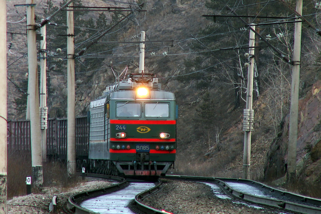 ВЛ85-244