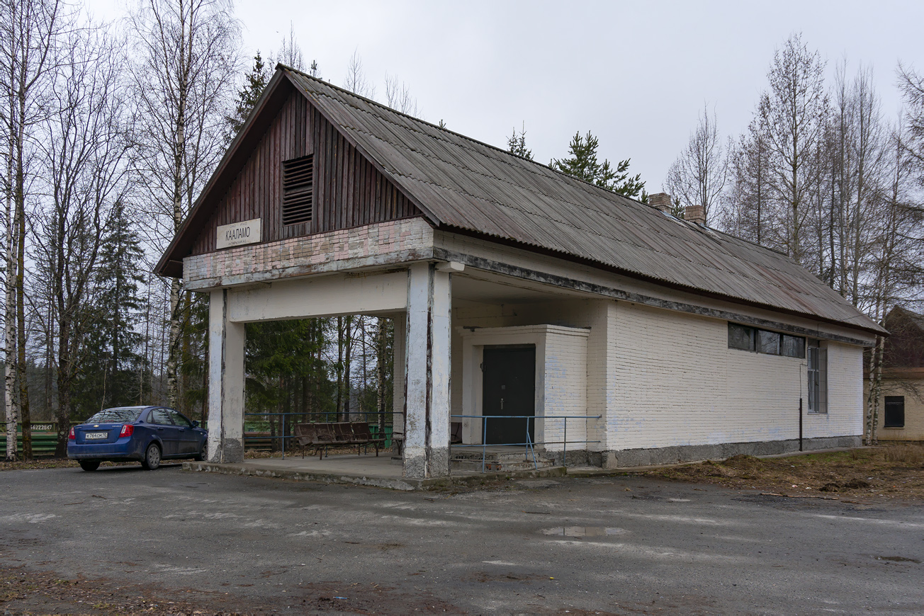 Oktobarska željeznica — Stations & ways