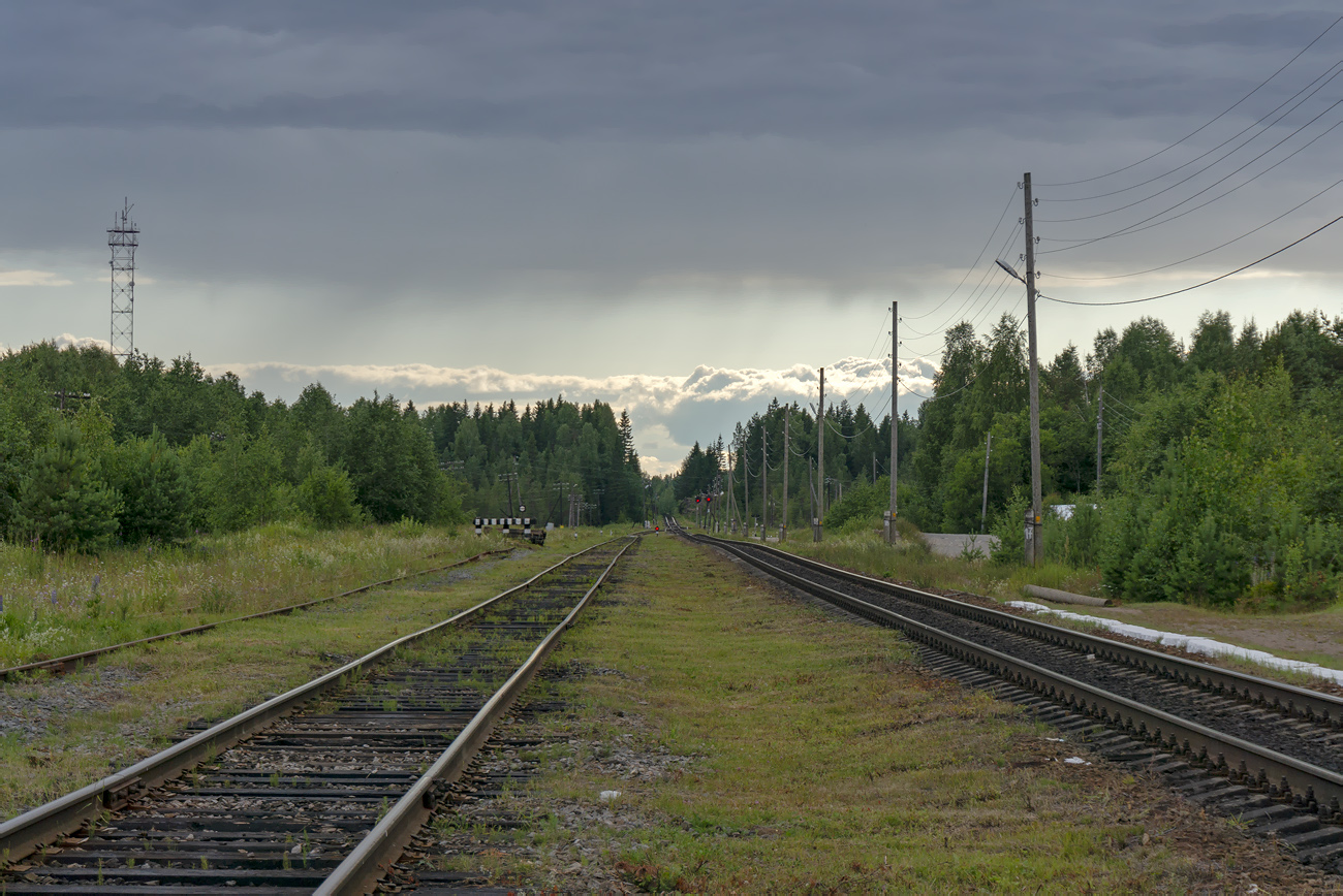 Oktobarska željeznica — Stations & ways