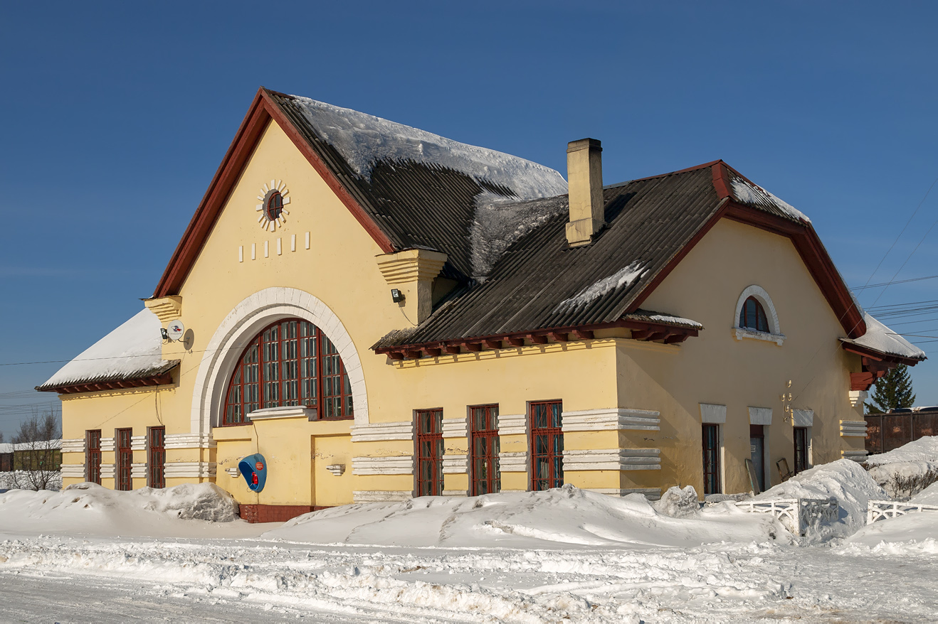 Oktobarska željeznica — Stations & ways