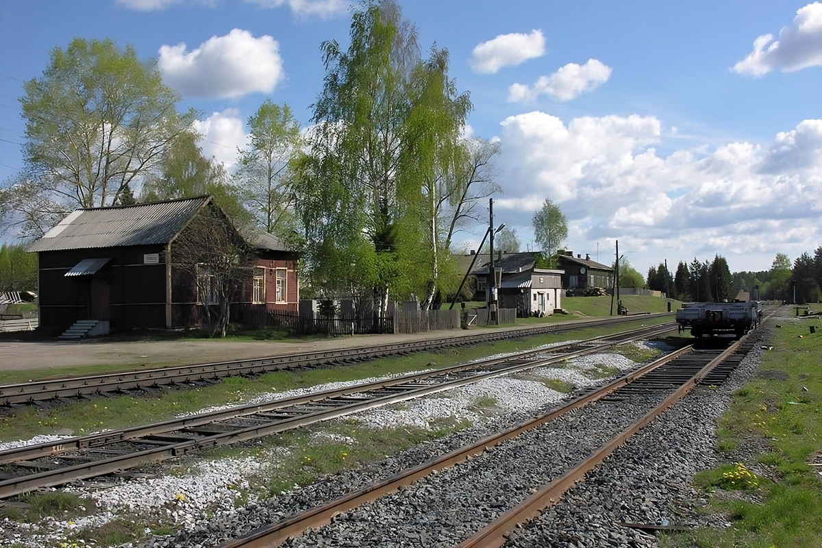 Oktobarska željeznica — Stations & ways