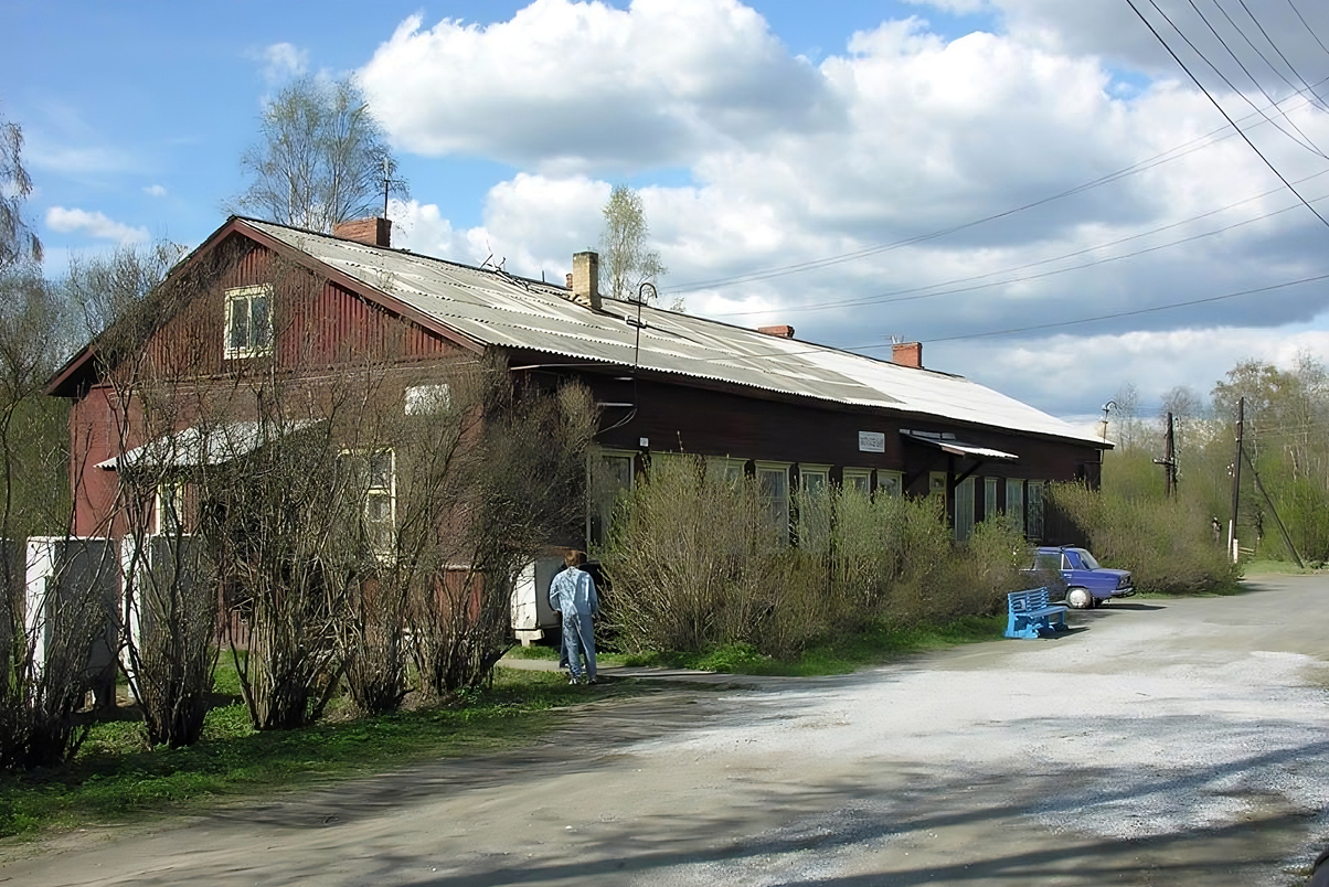 Oktobarska željeznica — Stations & ways