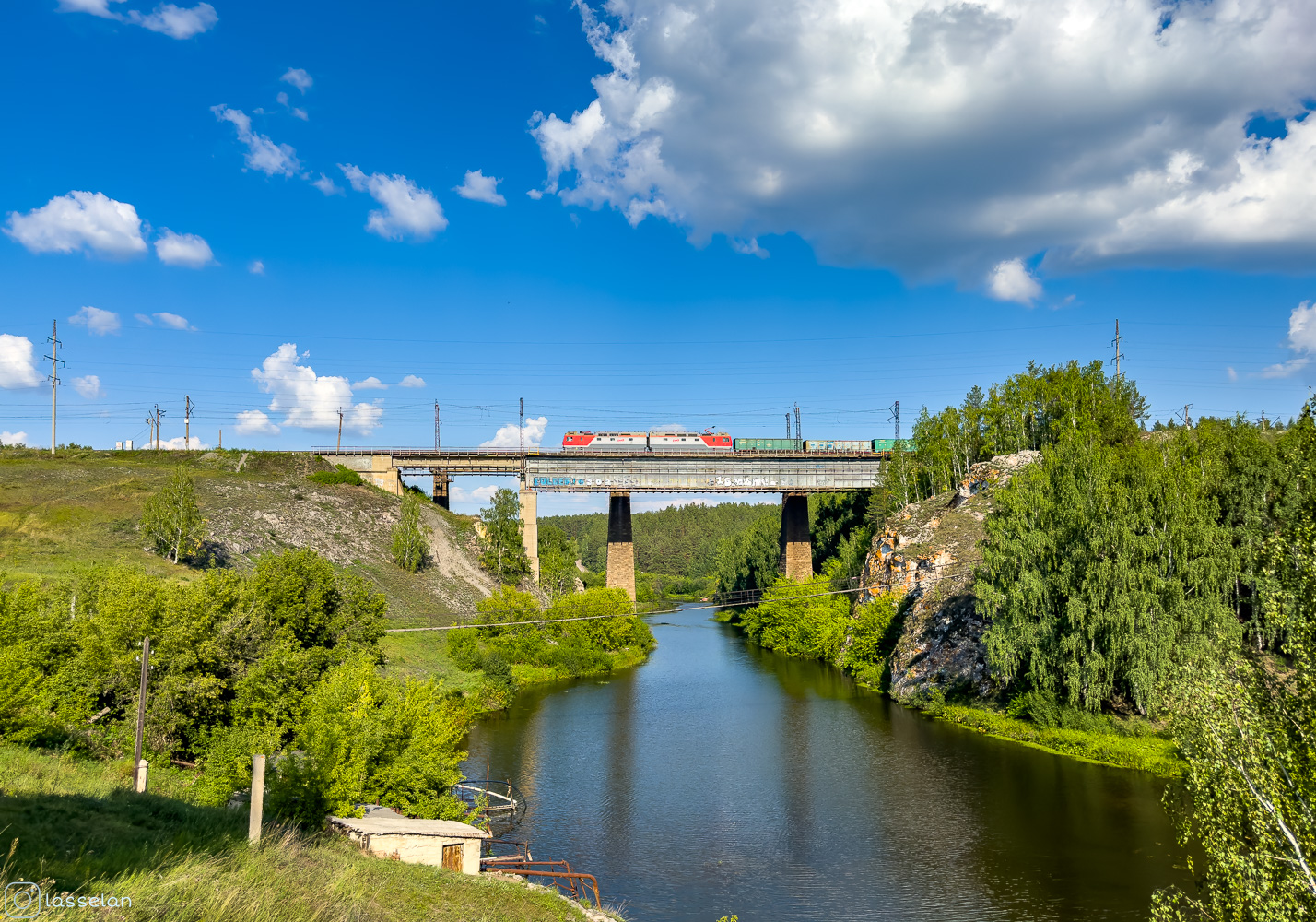 2ЭС6-240