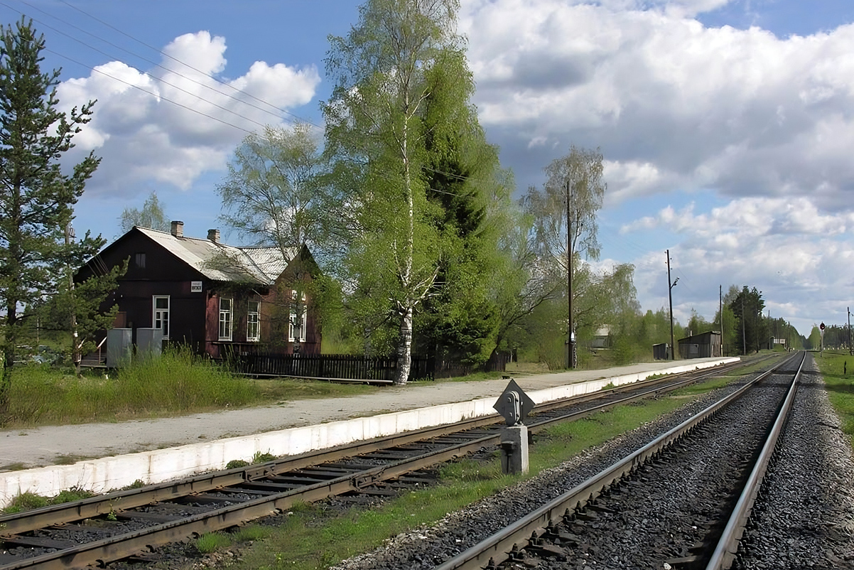 Oktobarska željeznica — Stations & ways