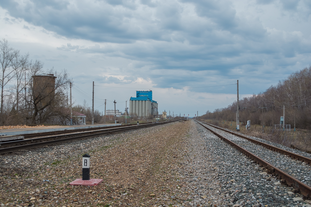 Kujbiševska željeznica — Stations & ways