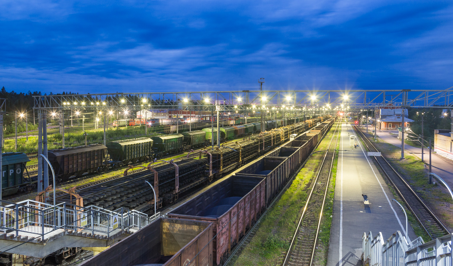 Oktobarska željeznica — Stations & ways