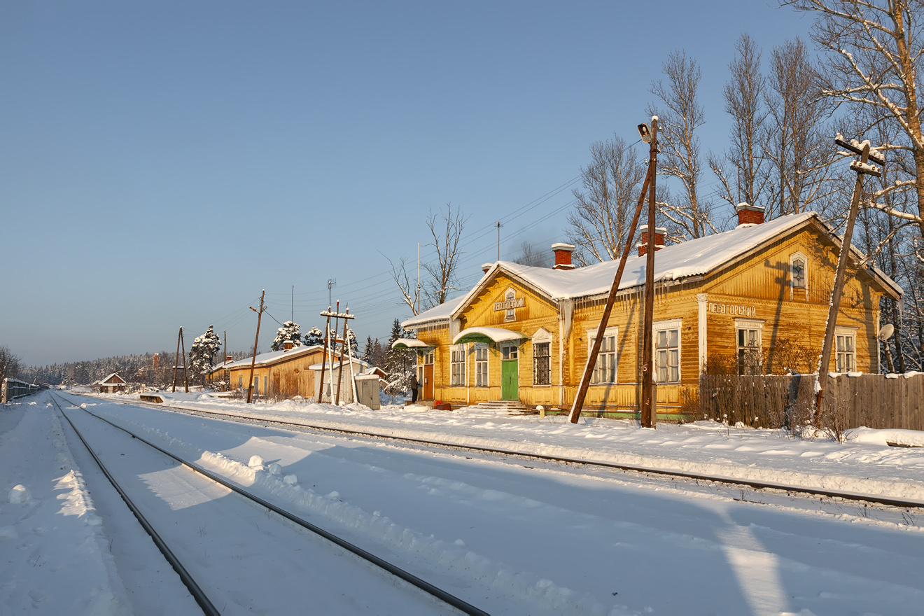 October Railway — Stations & ways