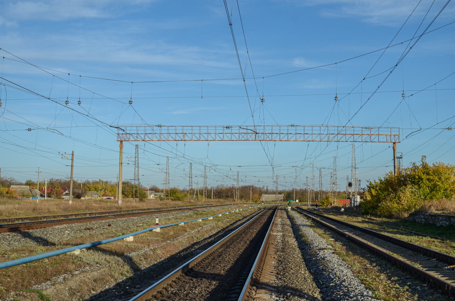 Kujbiševska željeznica — Stations & ways