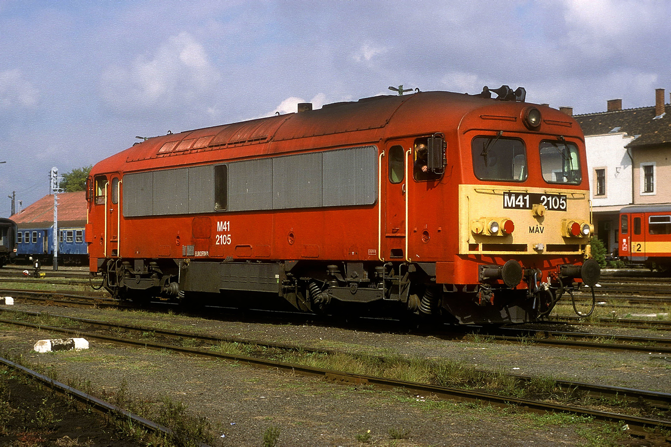 M41 2105