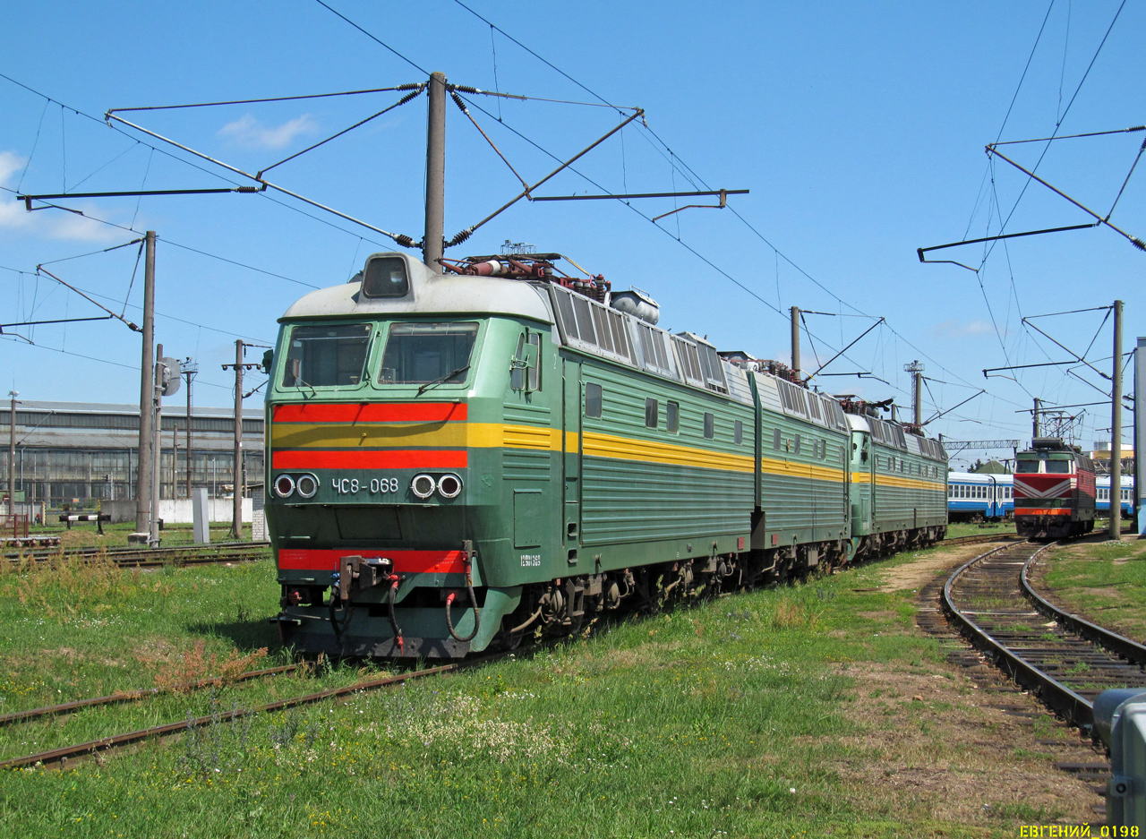 ЧС8-068