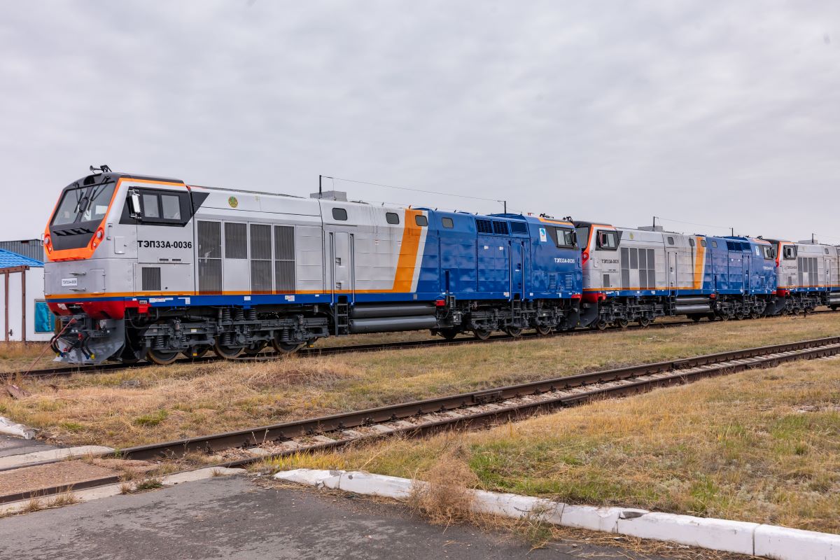 ТЭП33А-0036