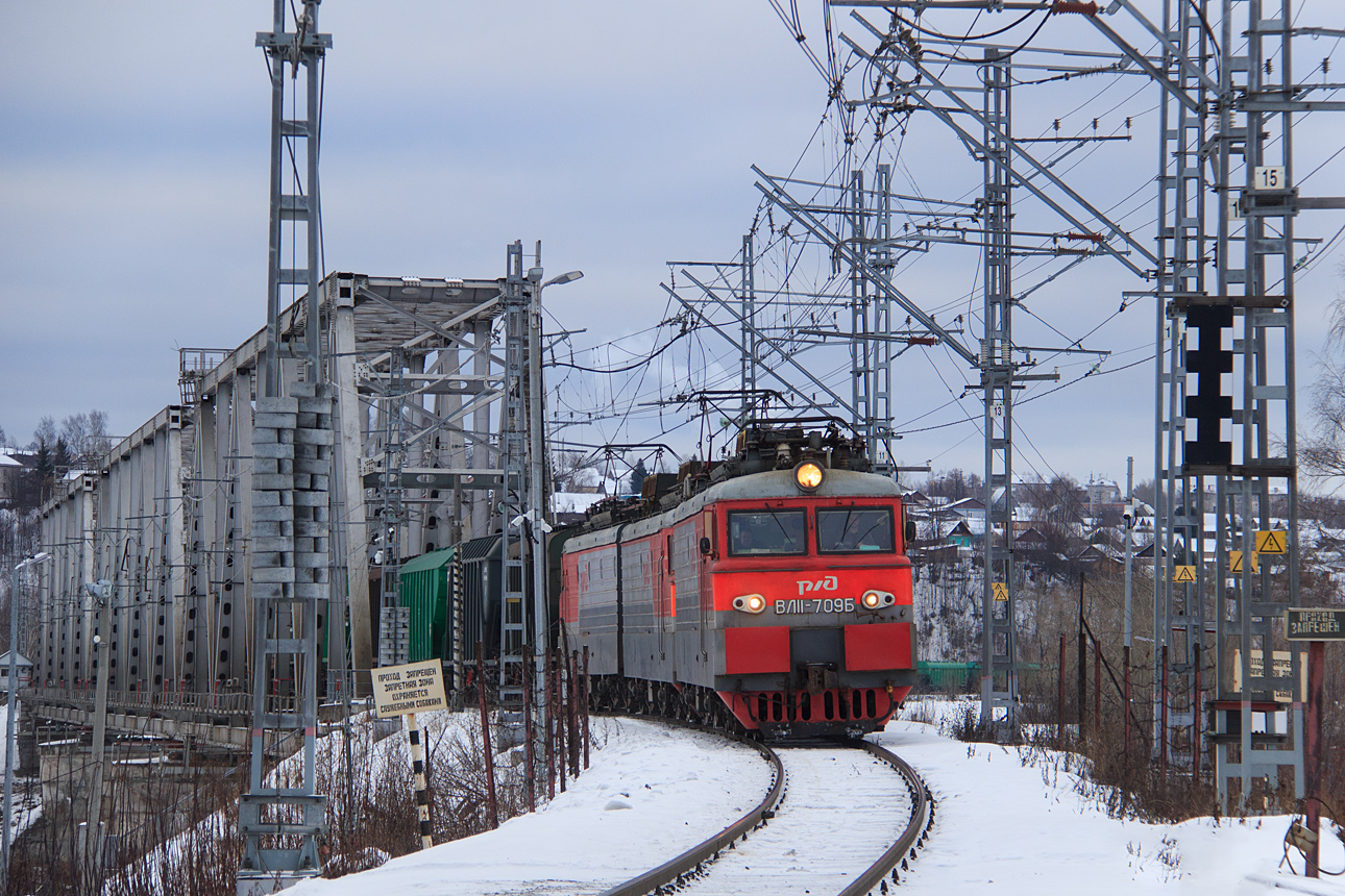 ВЛ11.8-709