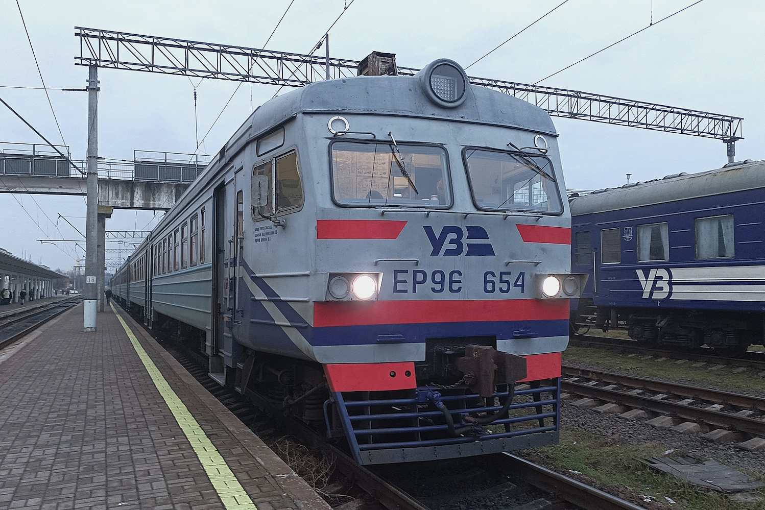 ЭР9Е-654