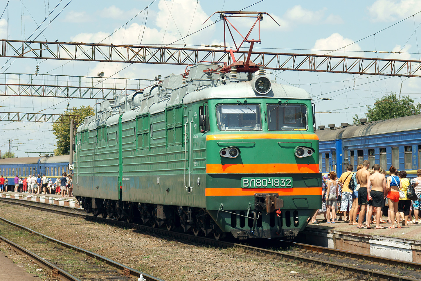 ВЛ80Т-1832