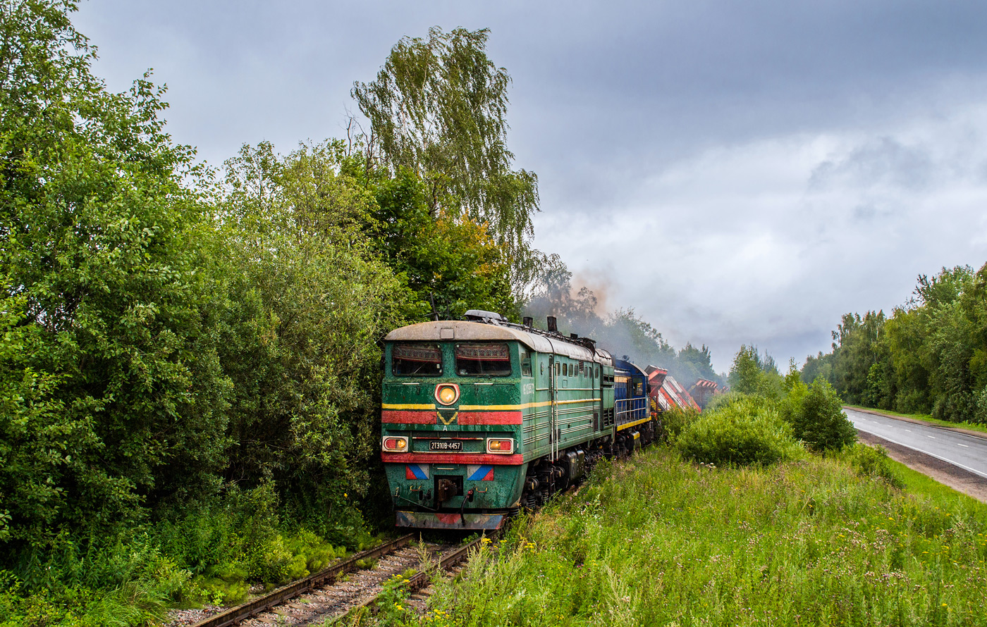 2ТЭ10В-4457