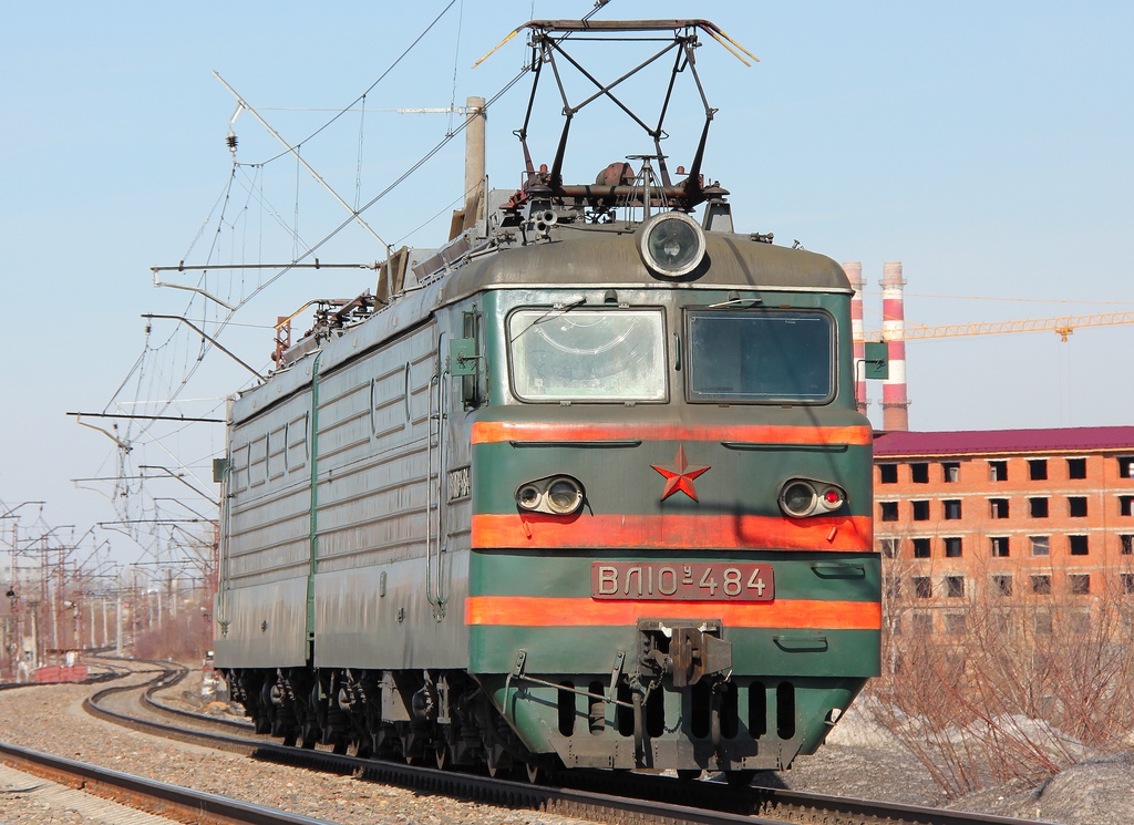 ВЛ10У-484