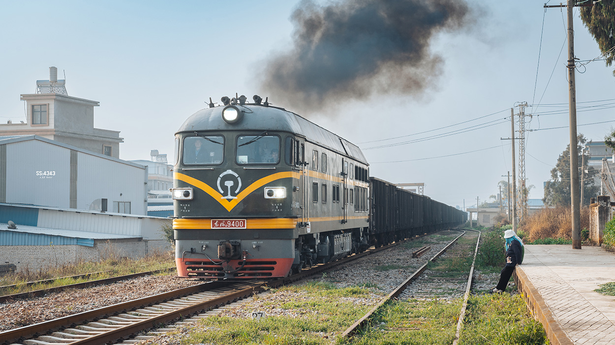 DF4B-9400