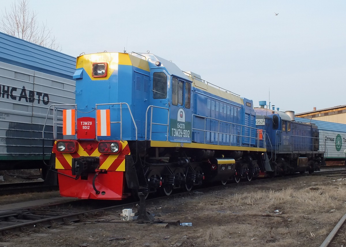 ТЭМ2У-9012