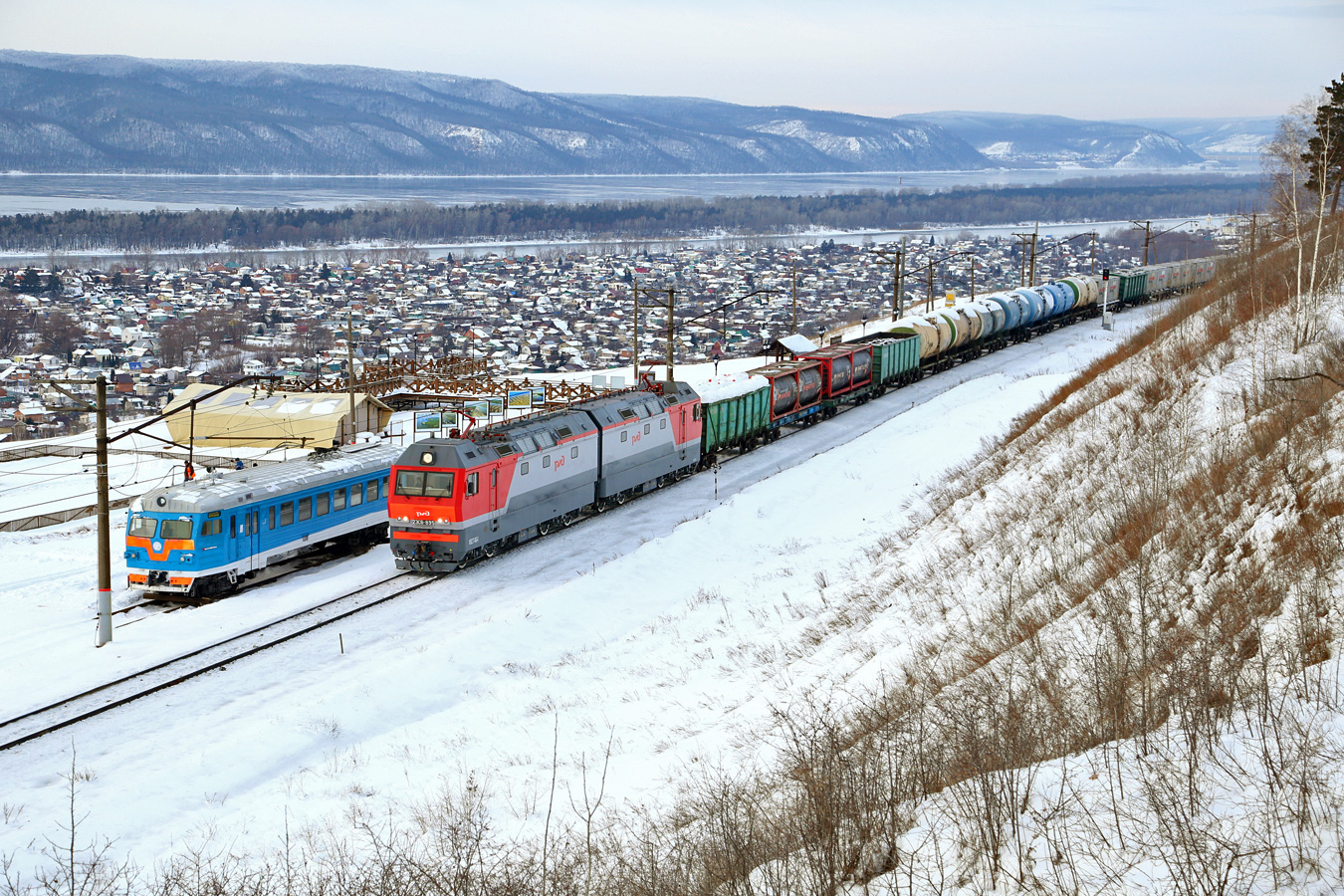 2ЭС6-895