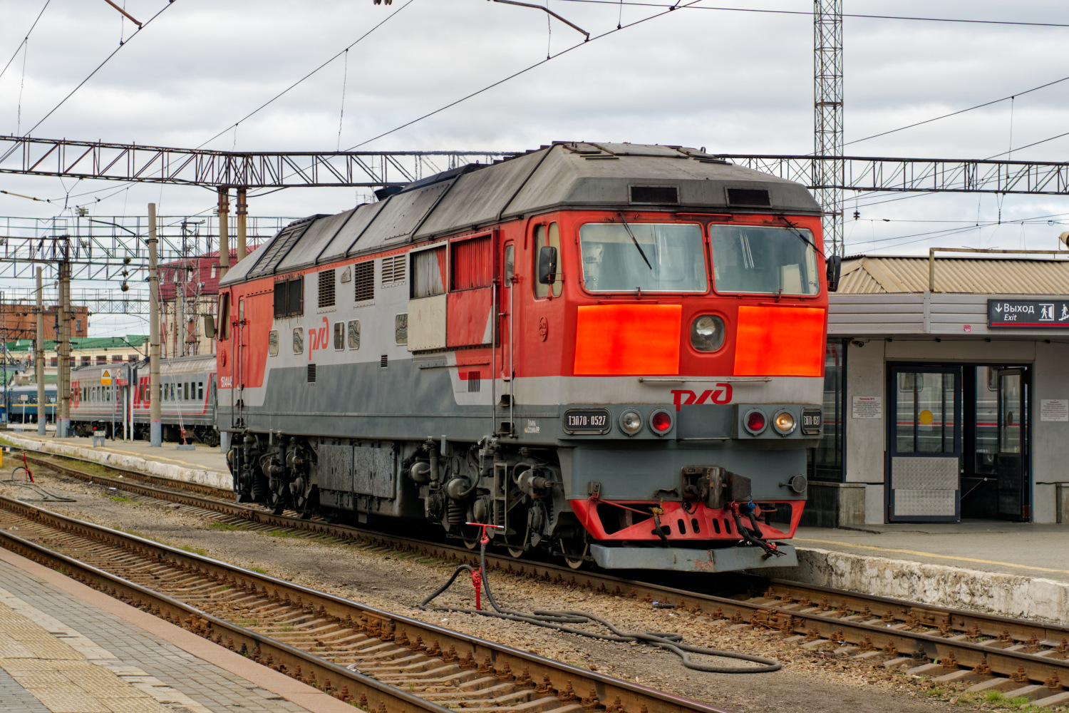 ТЭП70-0527