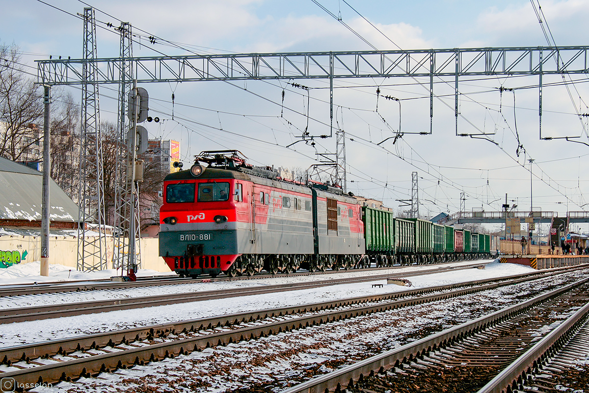 ВЛ10-881