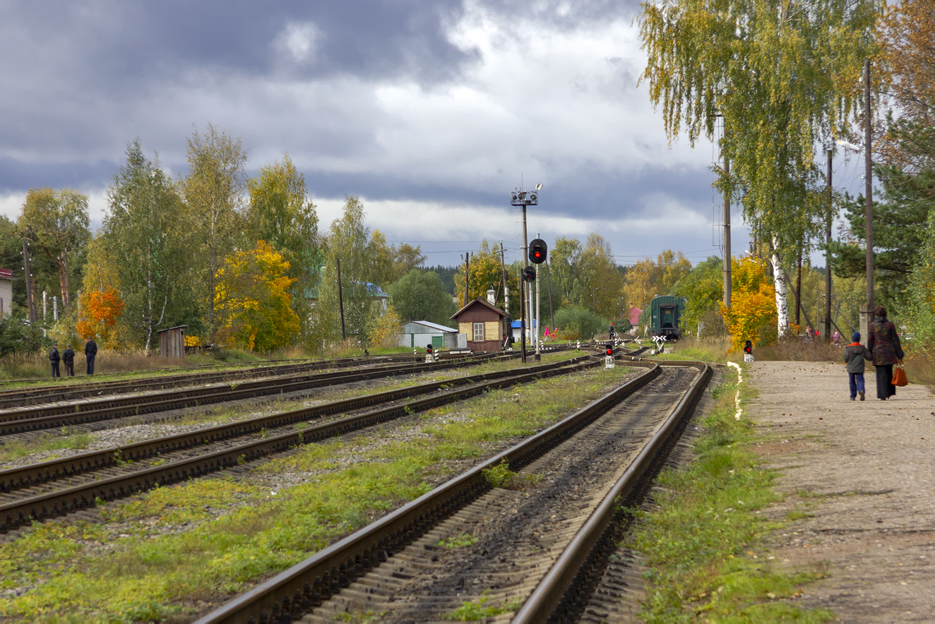 October Railway — Stations & ways