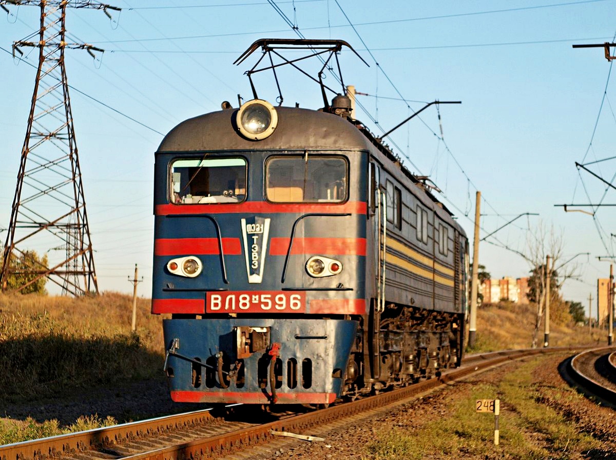 ВЛ8М-596