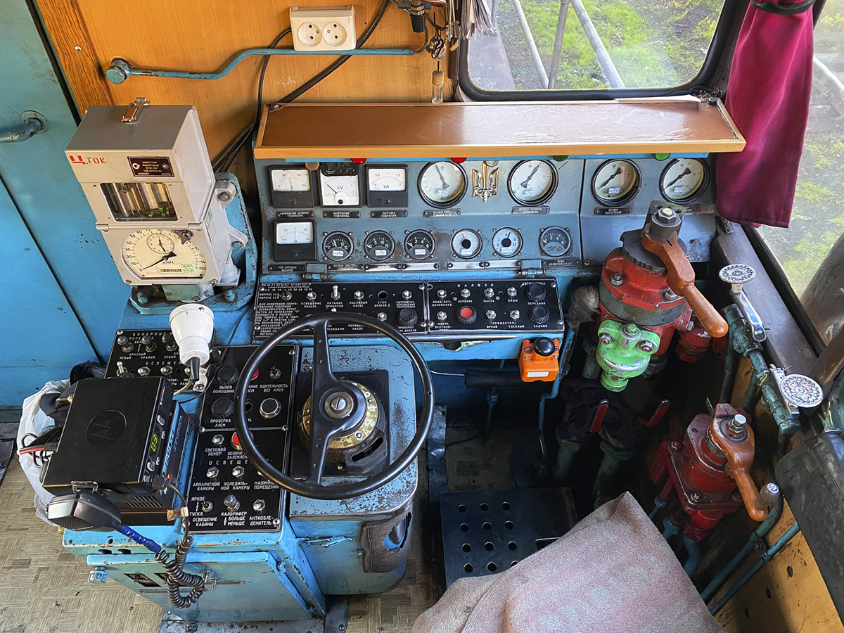 ТЭМ2У-9369