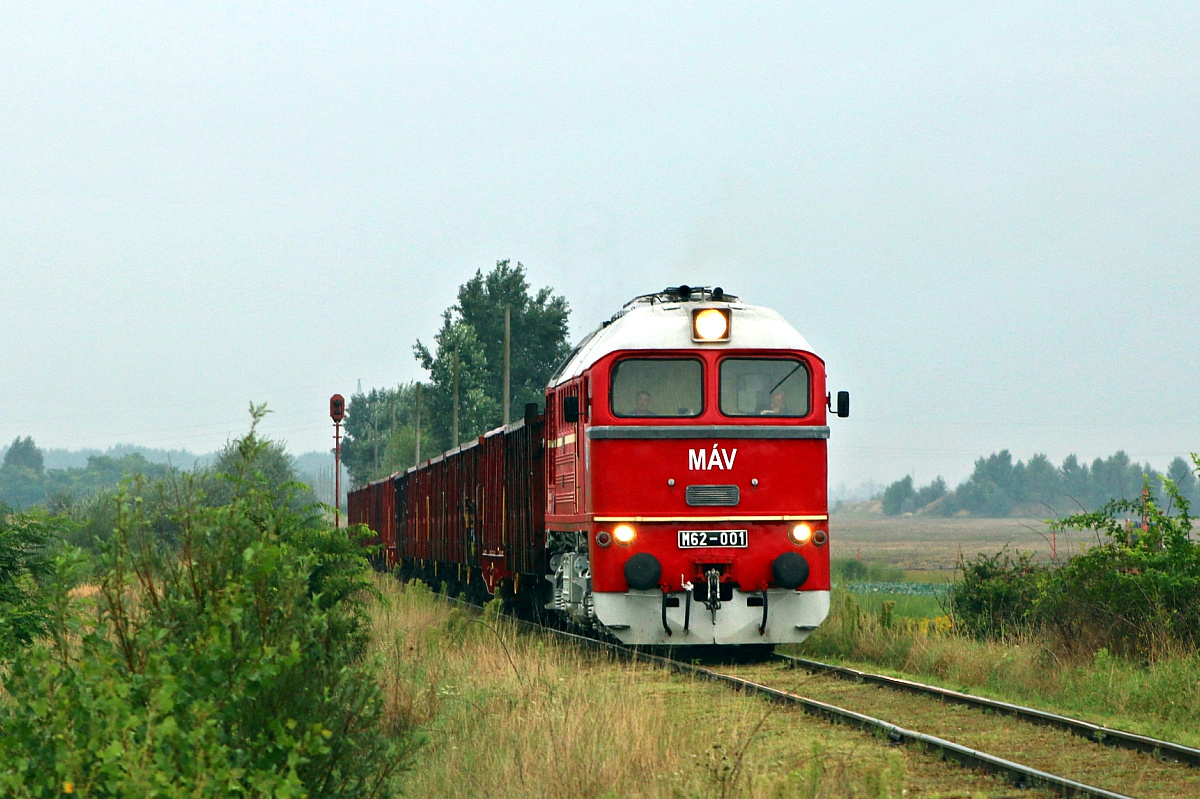 M62-001