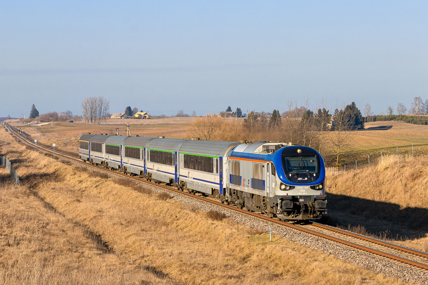 SU160-006