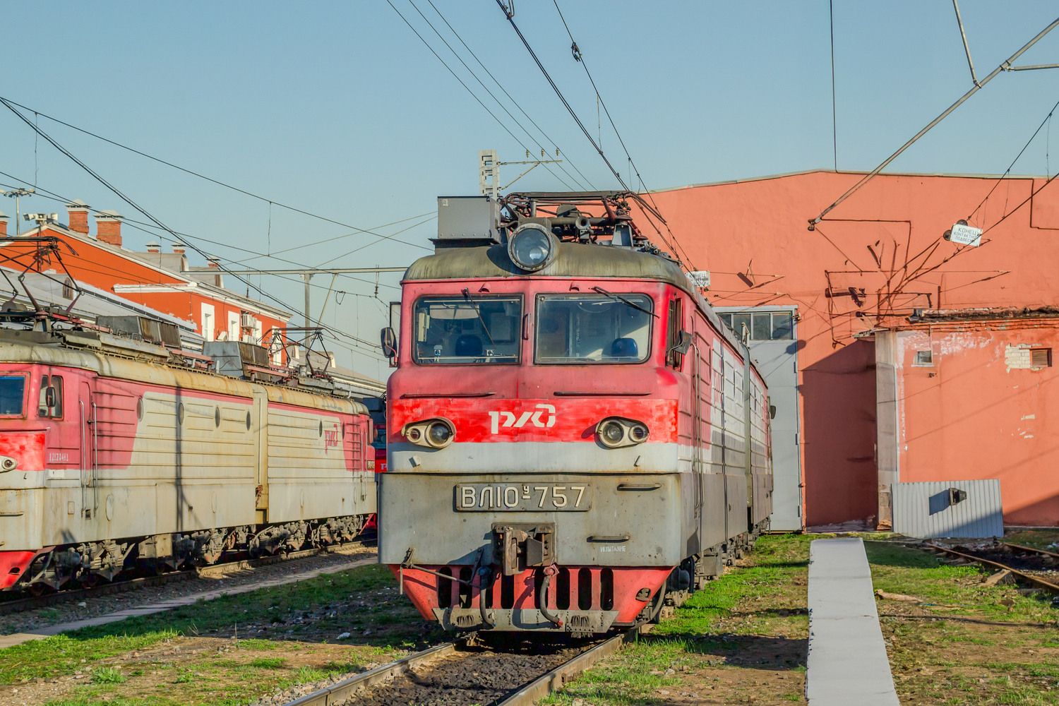 ВЛ10У-757