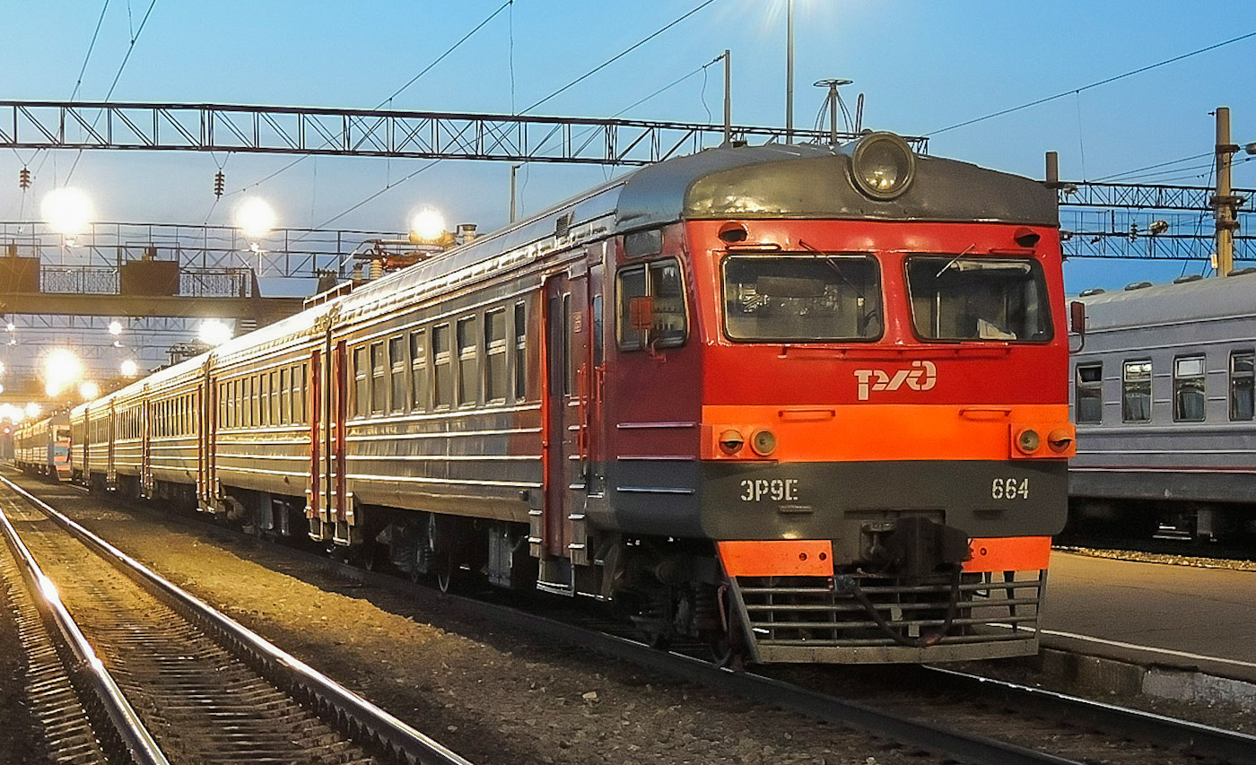ЭР9Е-664