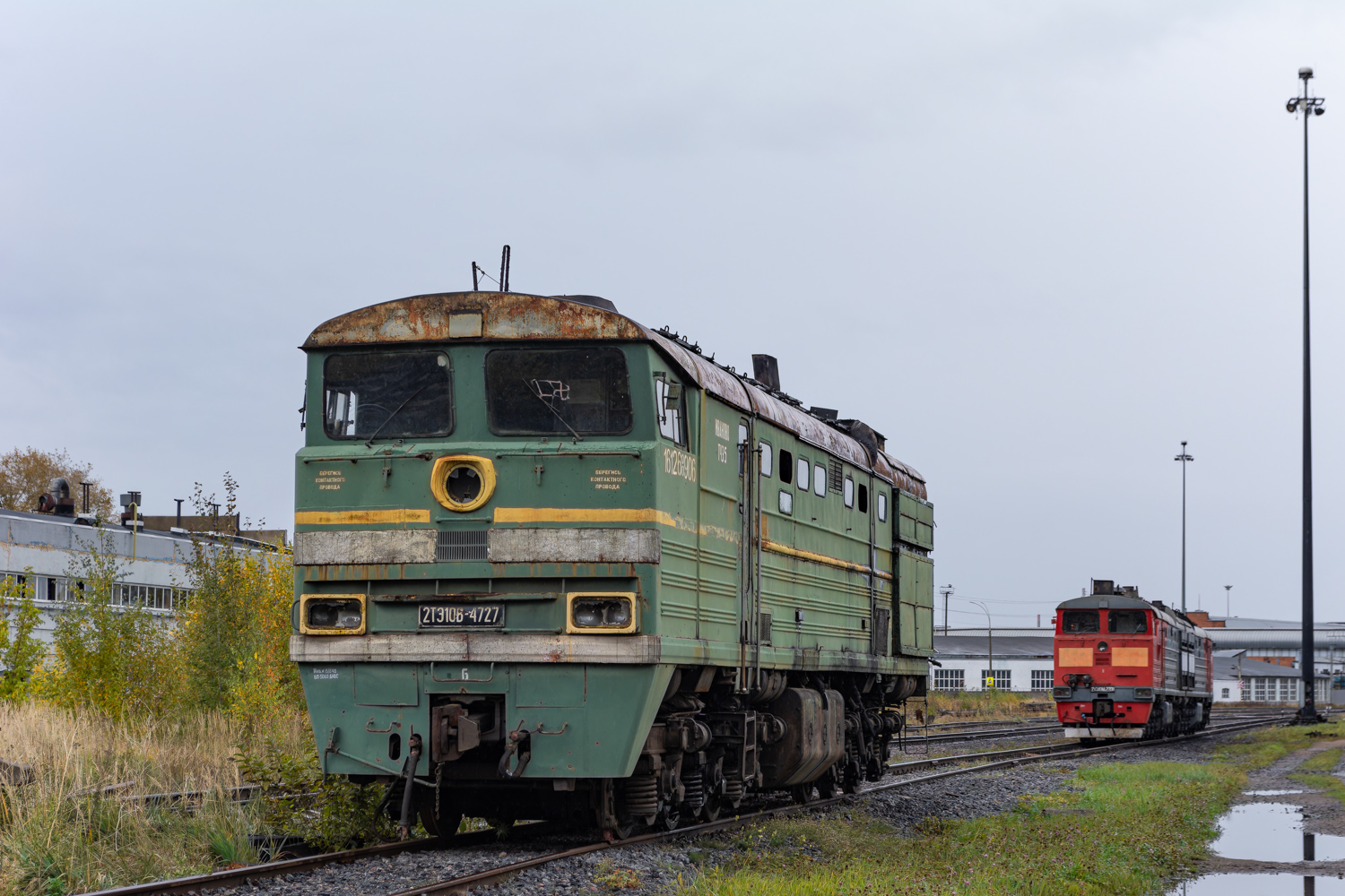 2ТЭ10В-4727
