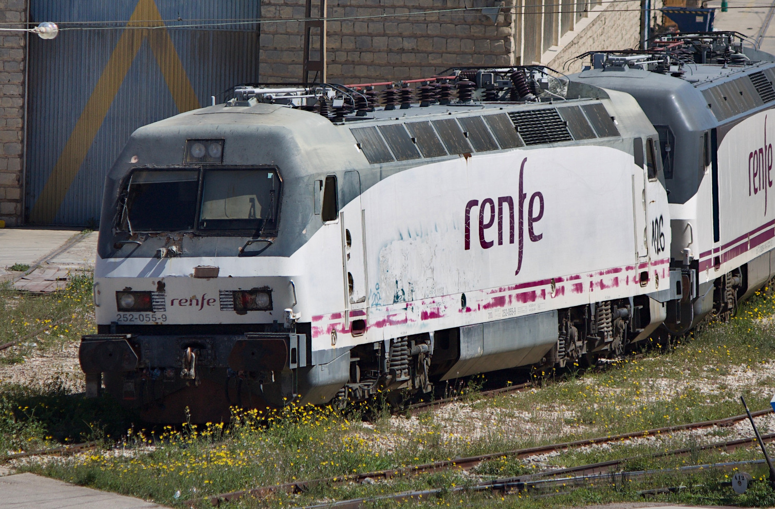 252 055-9