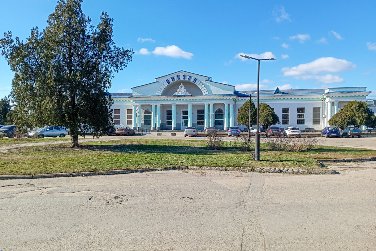 Novoruska željeznica — Stations and stages