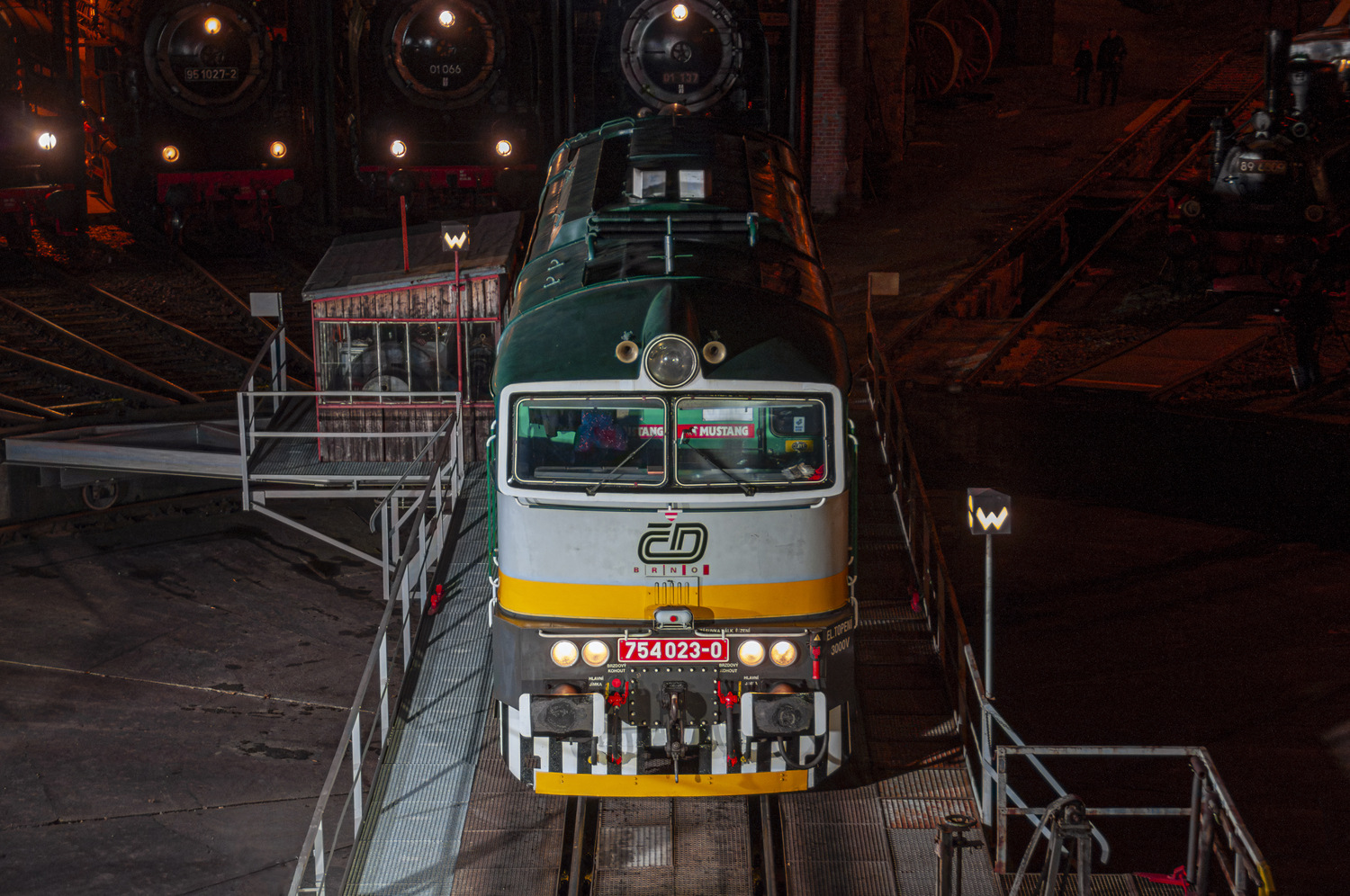 754 023-0