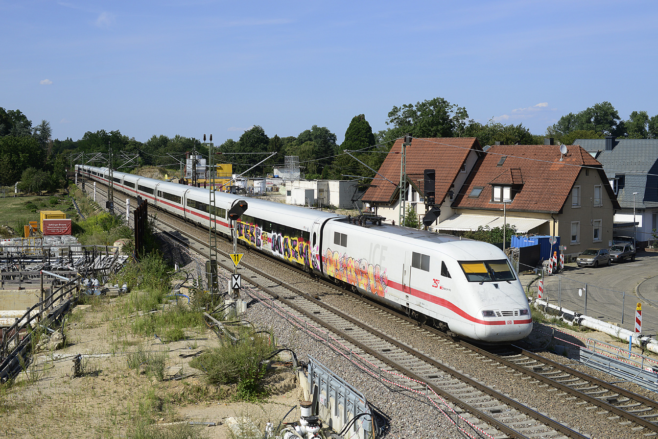 401 086