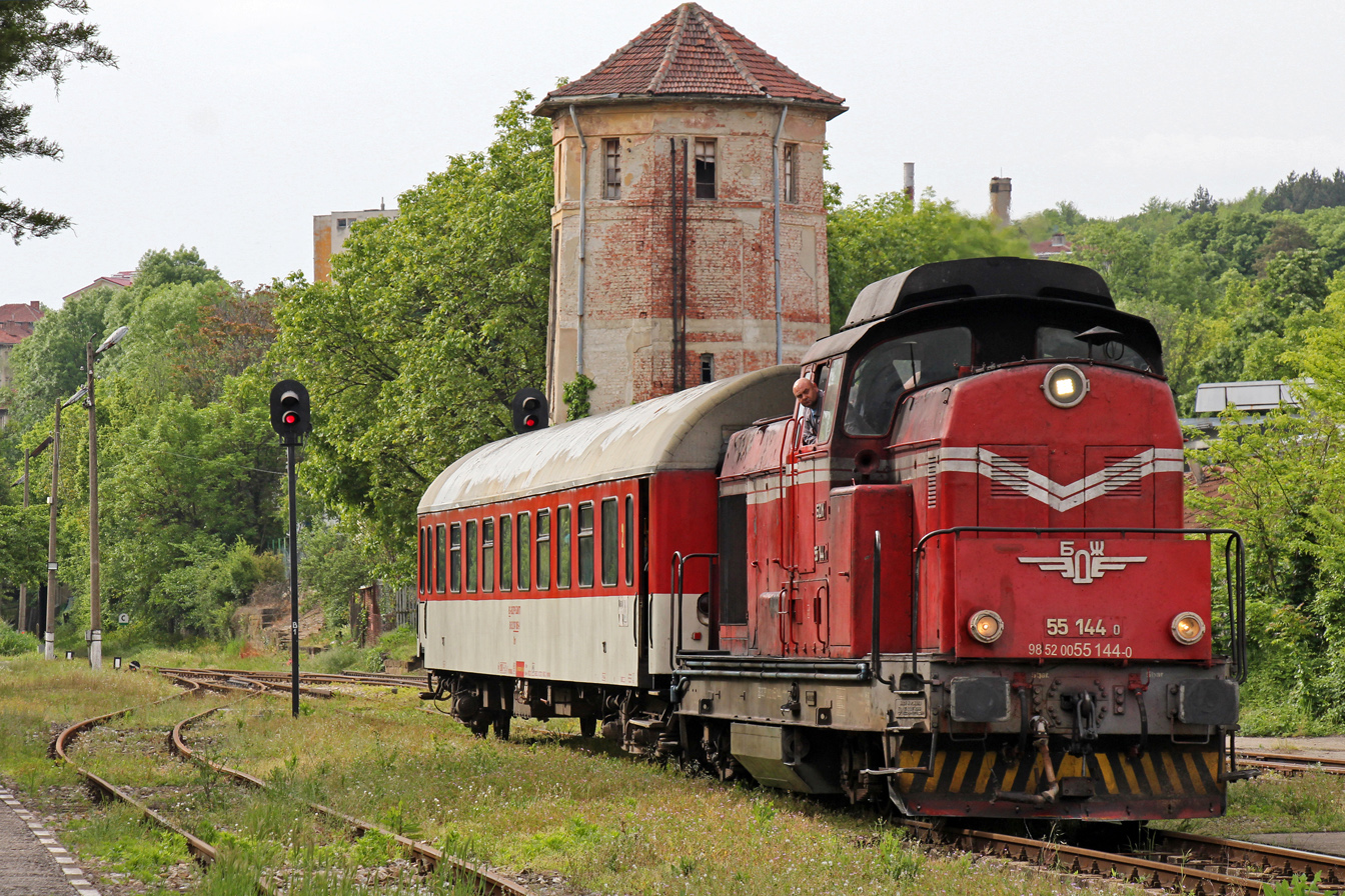 55 144