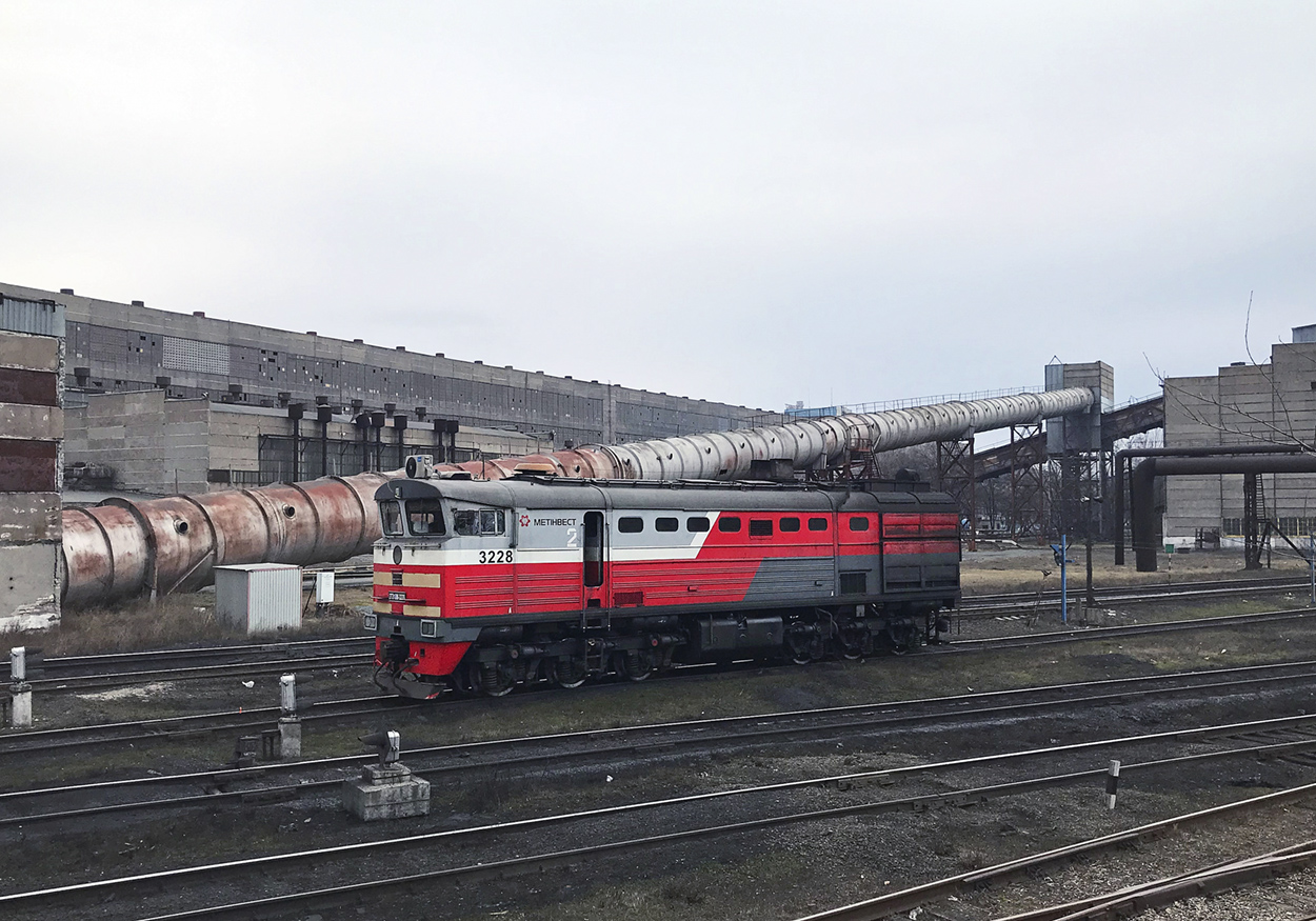2ТЭ10М-3228