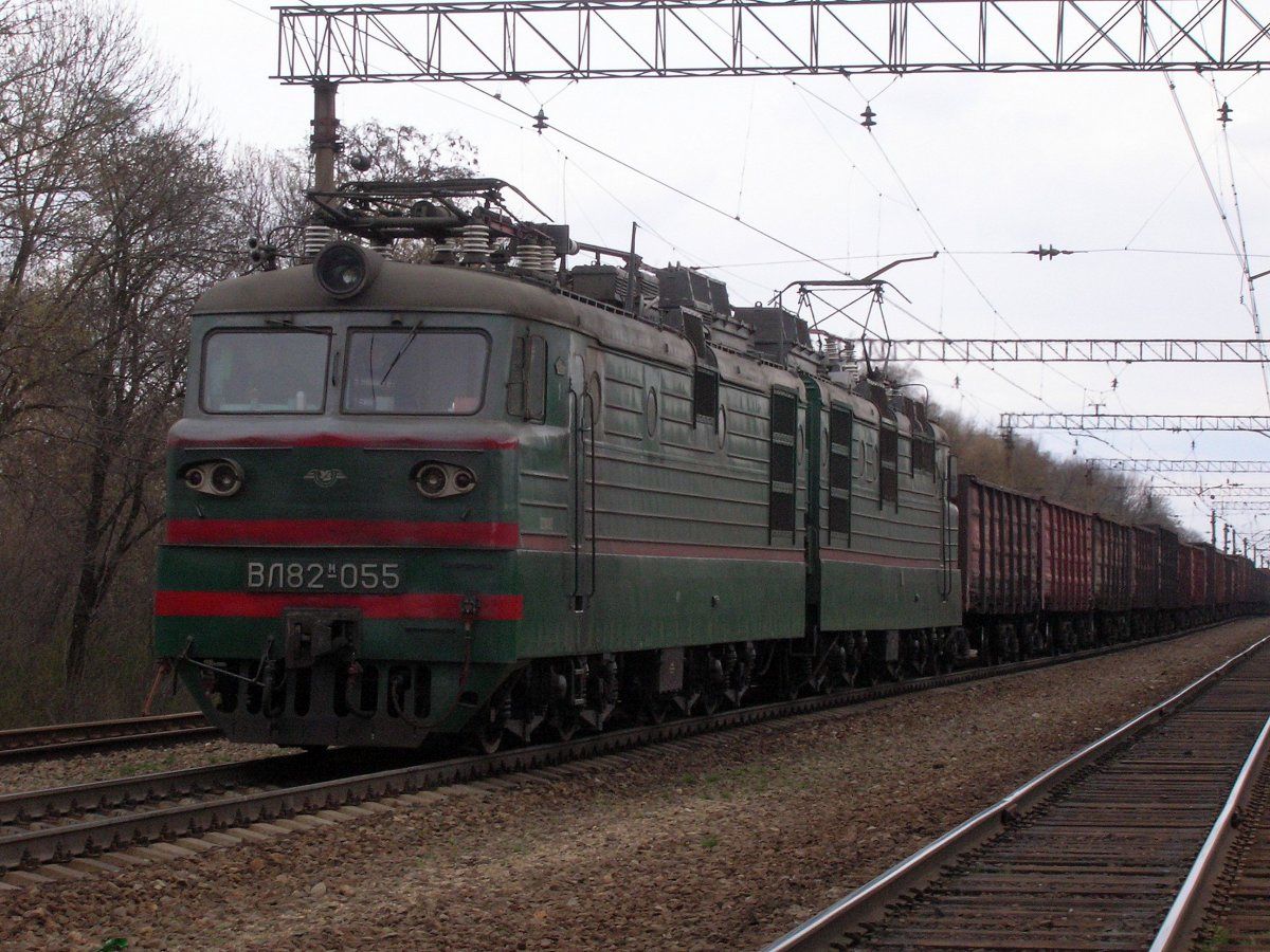 ВЛ82М-055