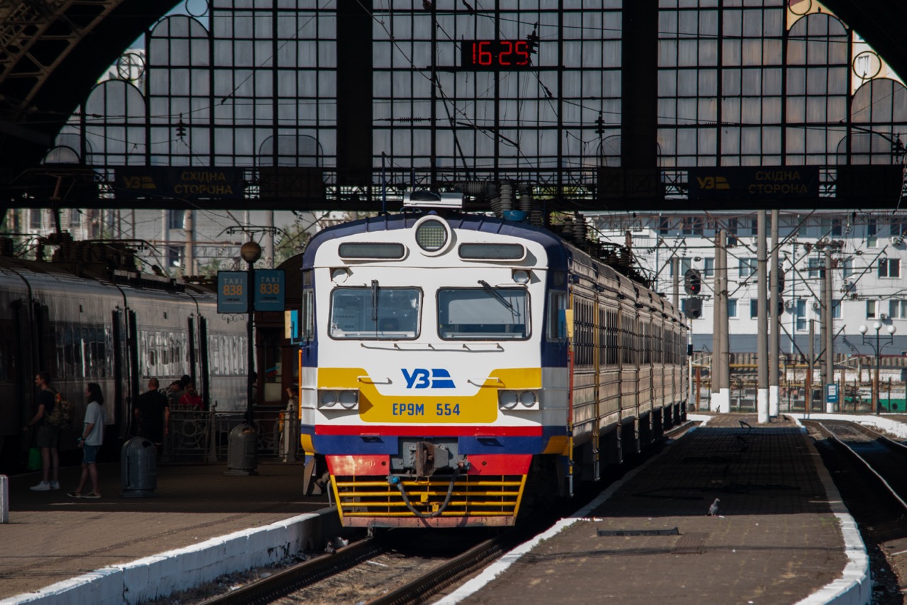 ЭР9М-554