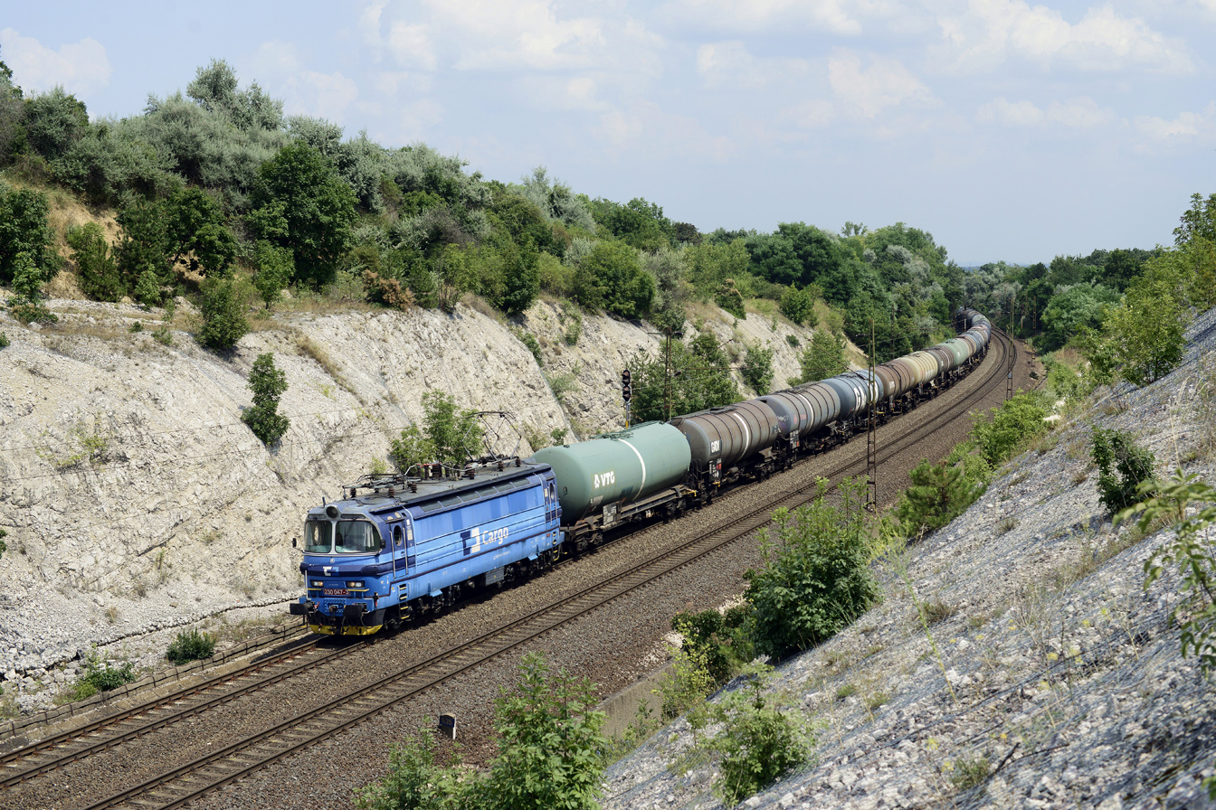230 047-3