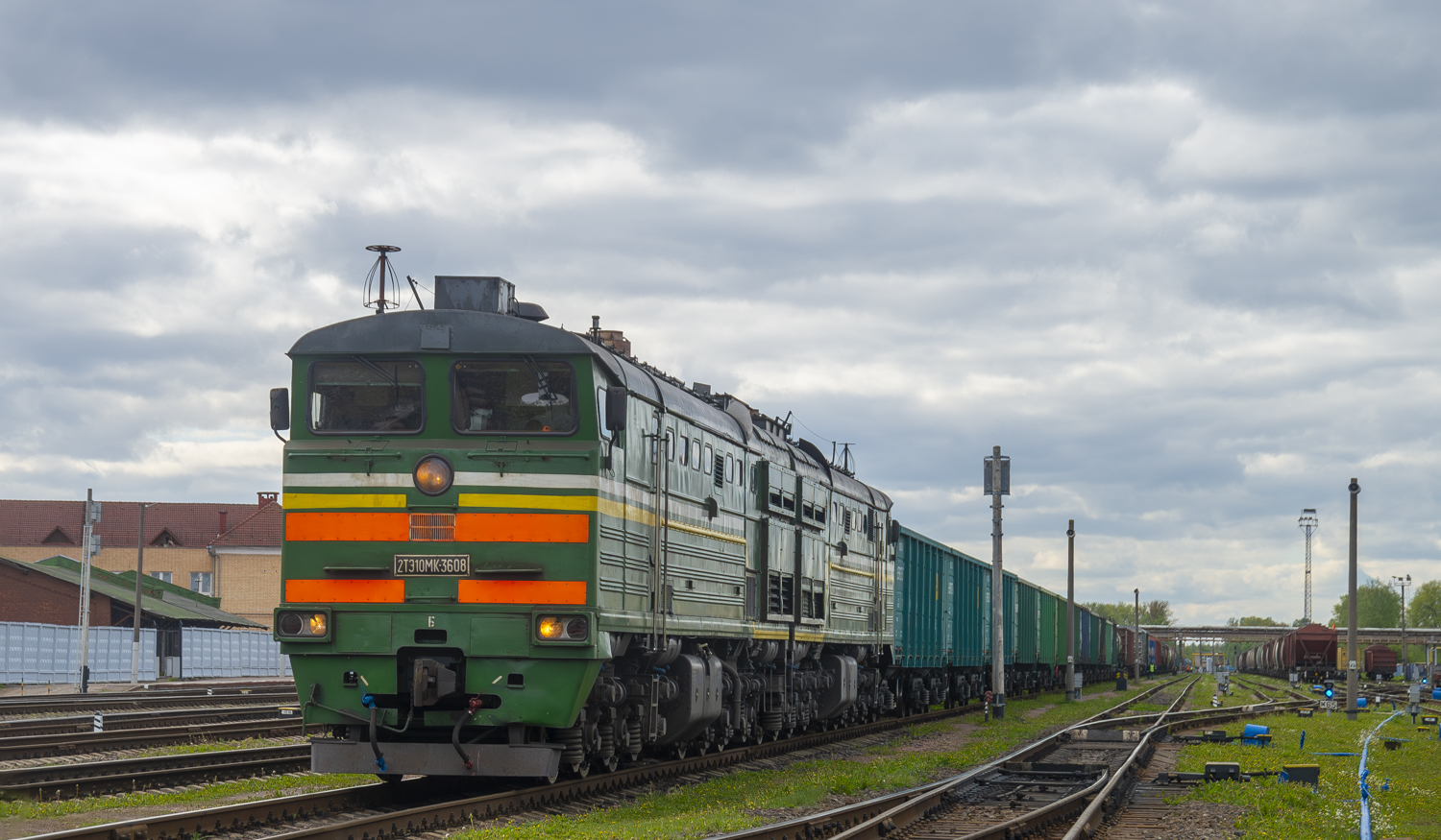 2ТЭ10МК-3608