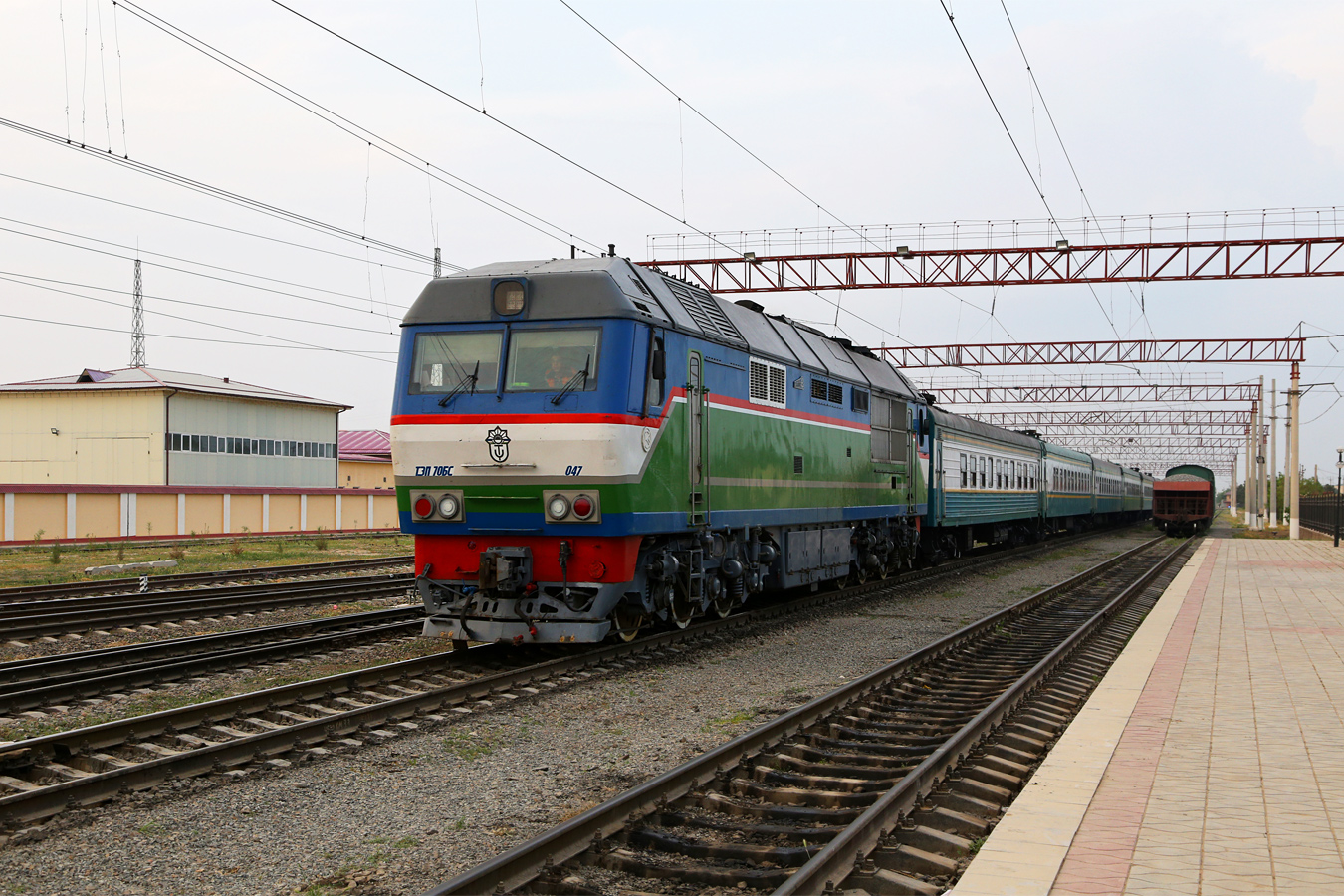 ТЭП70БС-047