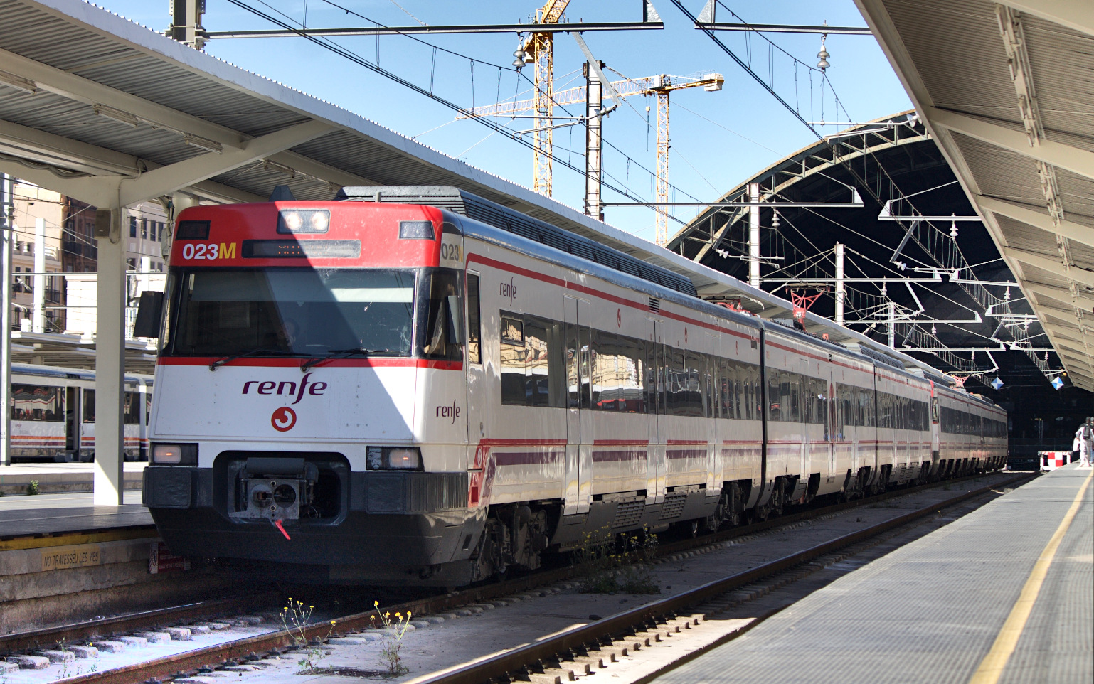 447 012