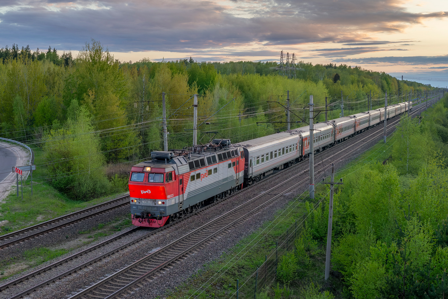 ЧС4Т-352