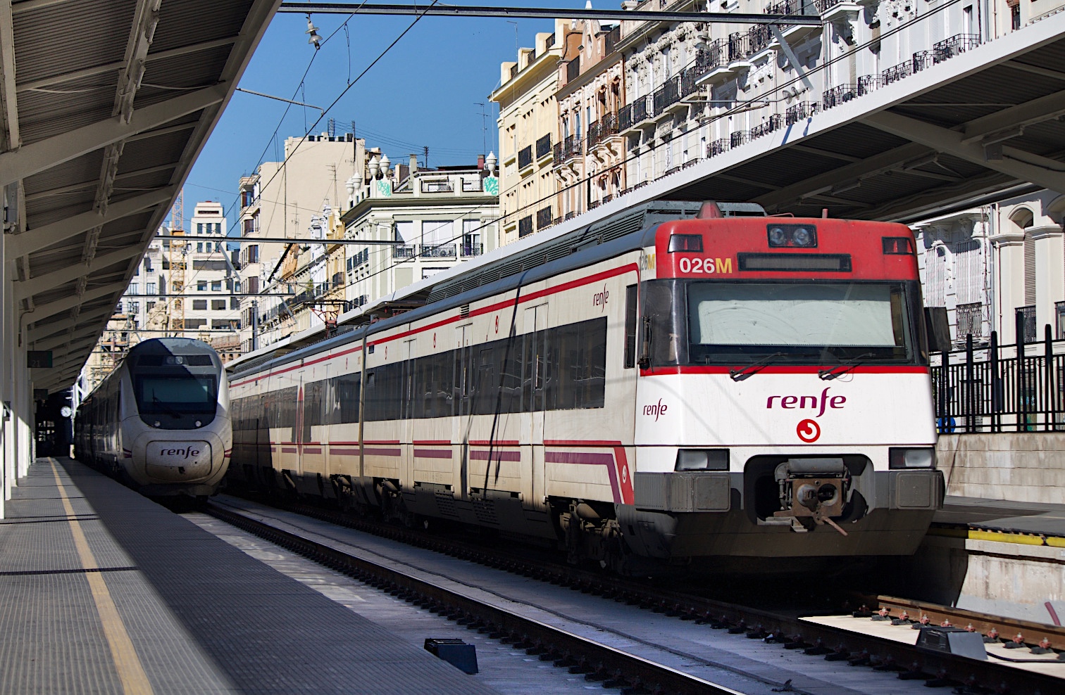 447 013