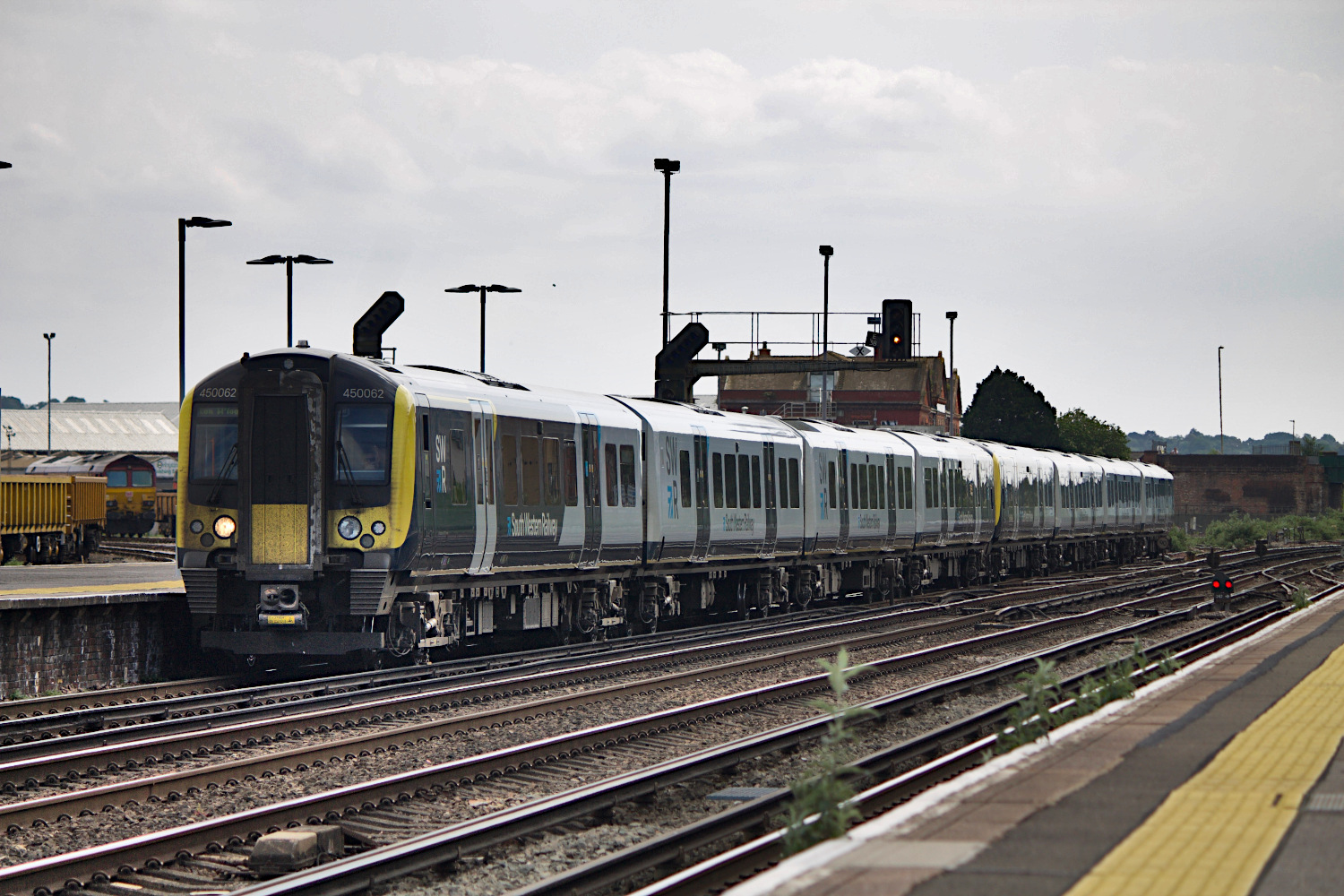 450062