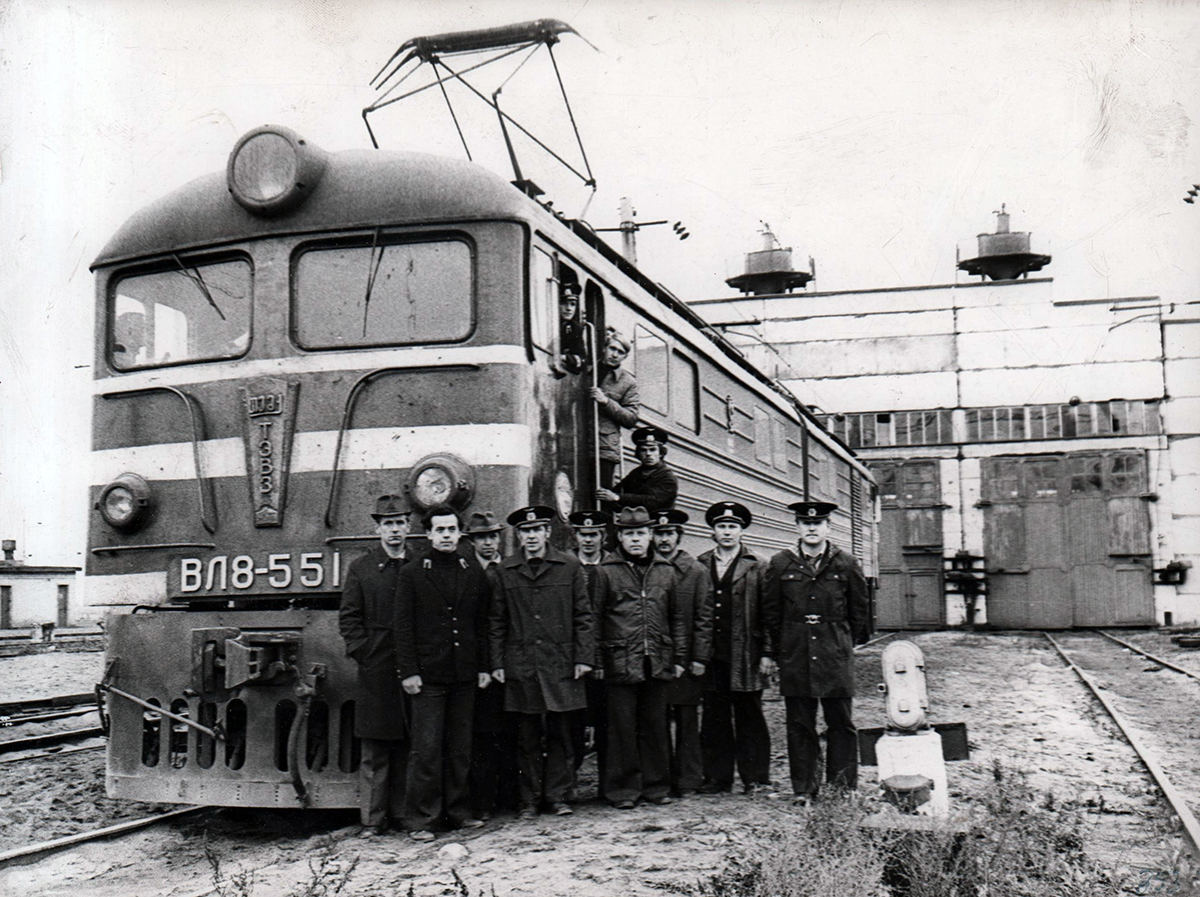 ВЛ8-551